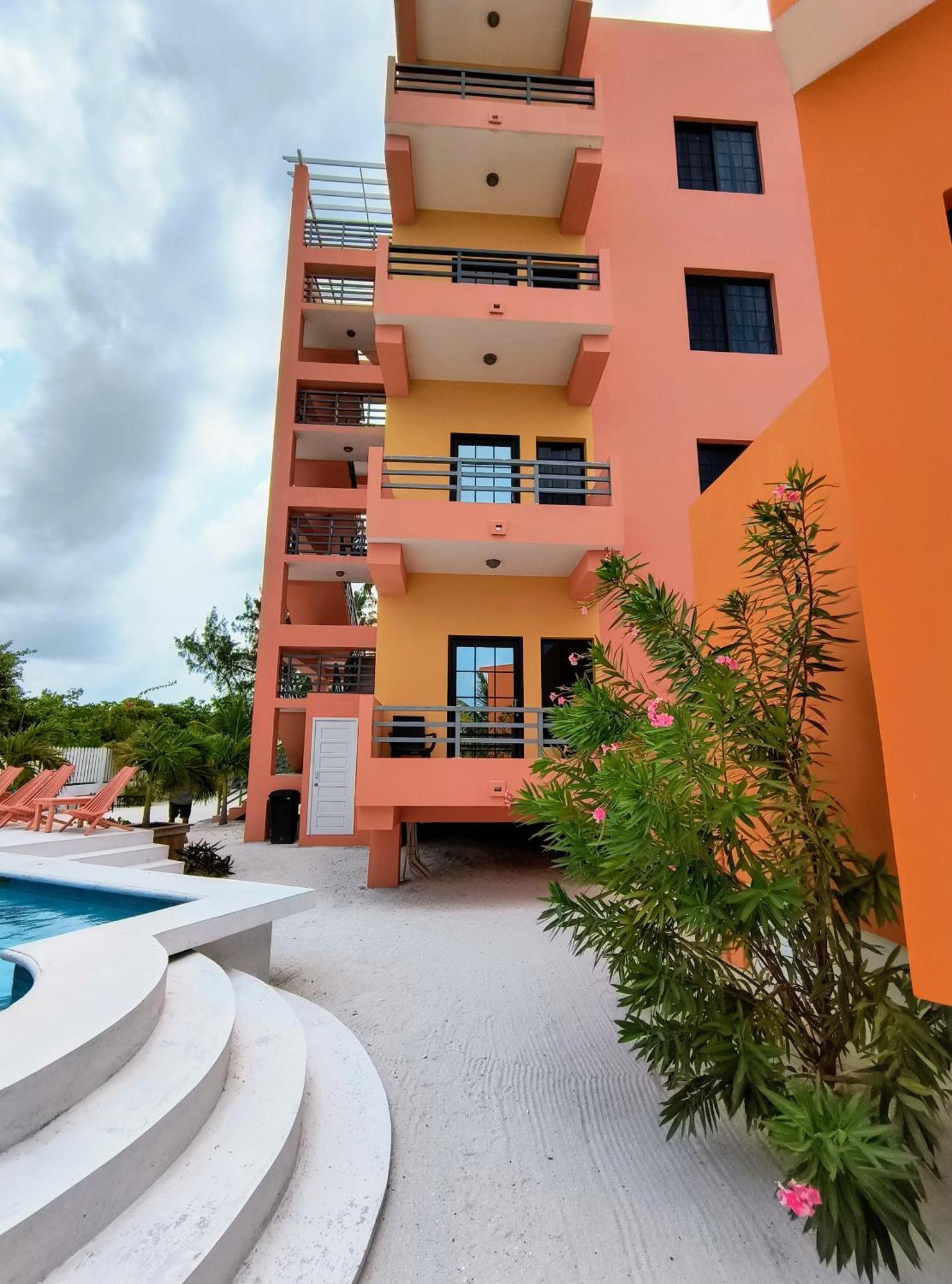 Aparthotel Bay Towers Caye Caulker Exterior foto